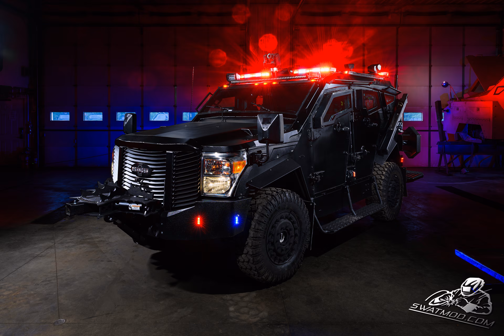 Fire service truck equipped with Founders Tires