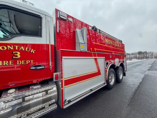 Tanker Pumper B.R.A.T. exterior view, photo 13 of 84