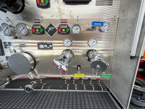 Tanker Pumper B.R.A.T. exterior view, photo 20 of 84