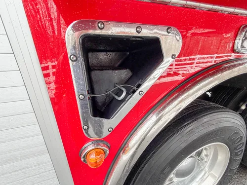 Tanker Pumper B.R.A.T. exterior view, photo 23 of 84