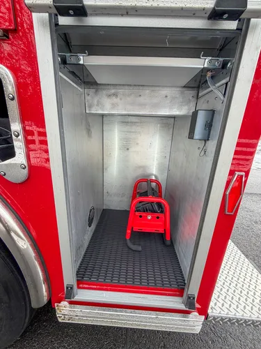 Tanker Pumper B.R.A.T. exterior view, photo 27 of 84