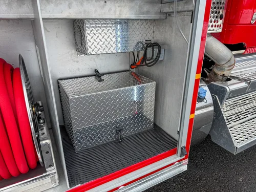 Tanker Pumper B.R.A.T. exterior view, photo 34 of 84