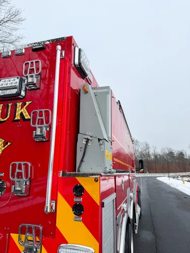 Tanker Pumper B.R.A.T. exterior view, photo 42 of 84