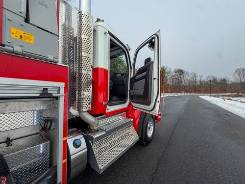 Tanker Pumper B.R.A.T. exterior view, photo 75 of 84