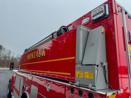 Tanker Pumper B.R.A.T. exterior view, photo 81 of 84