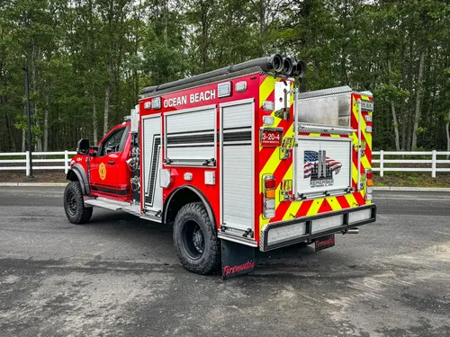 Open side compartment on brush truck body, photo 6 of 179.