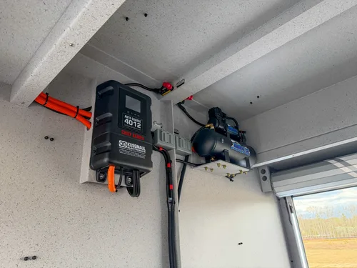 Rescue exterior view, photo 15 of 192