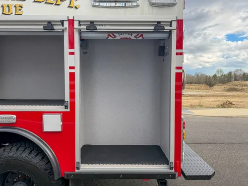 Rescue exterior view, photo 20 of 192
