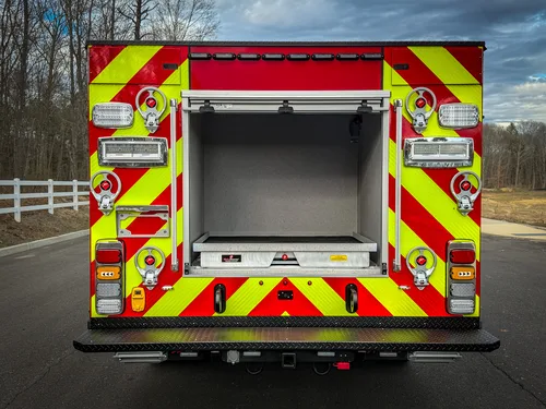 Rescue exterior view, photo 23 of 192