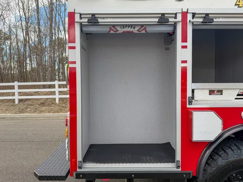 Rescue exterior view, photo 34 of 192