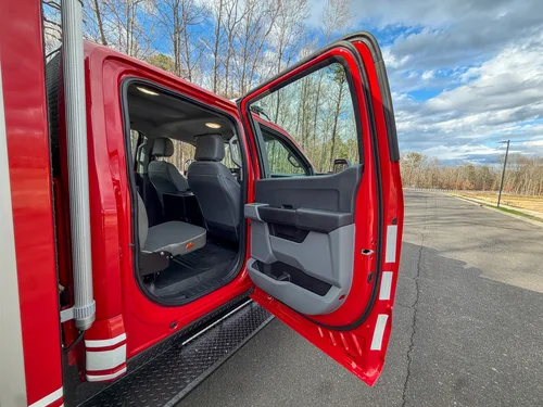 Rescue exterior view, photo 73 of 192