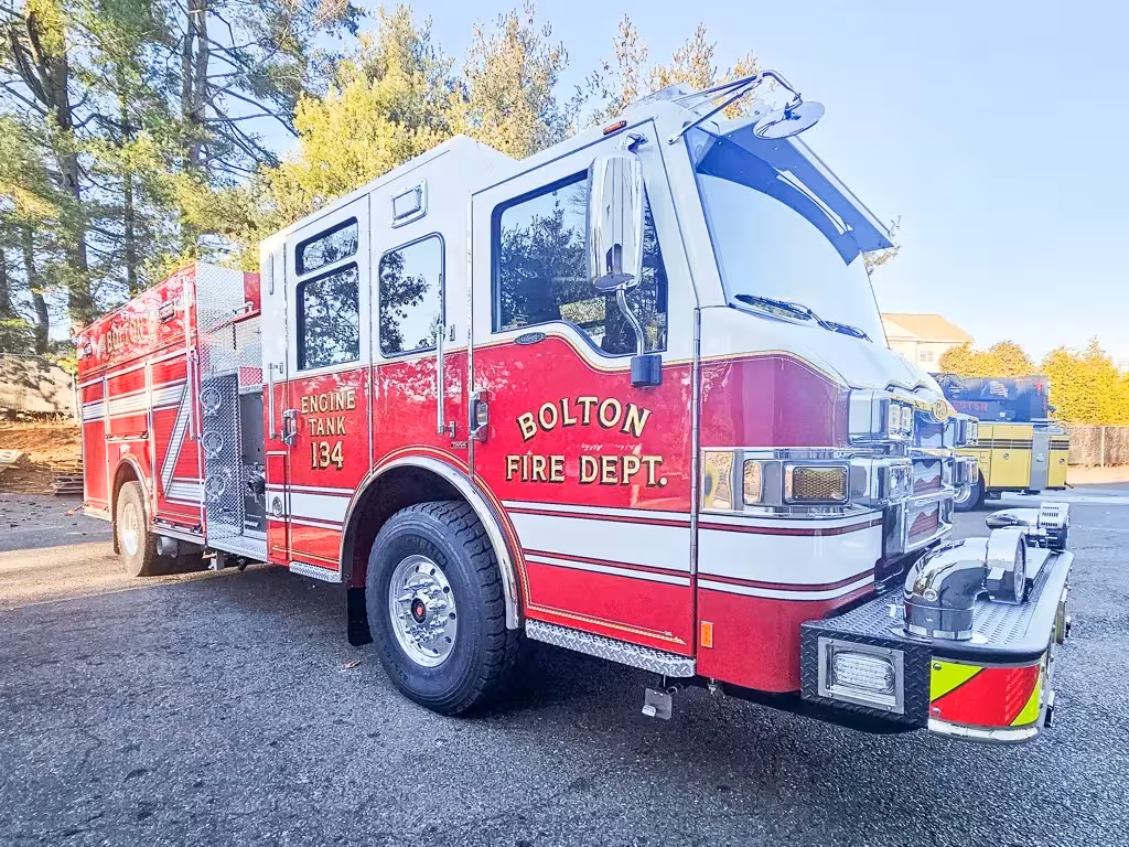 Pierce Velocity Pumper exterior view