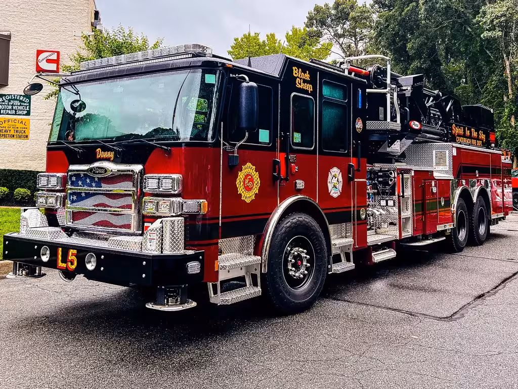 Pierce Enforcer Aerial exterior view