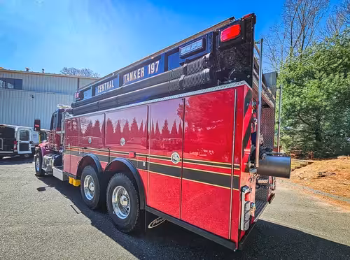 Pierce Saber Tanker exterior view, photo 11 of 42