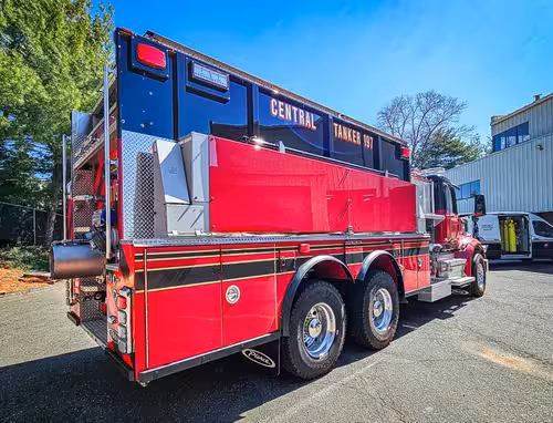 Pierce Saber Tanker exterior view, photo 14 of 42