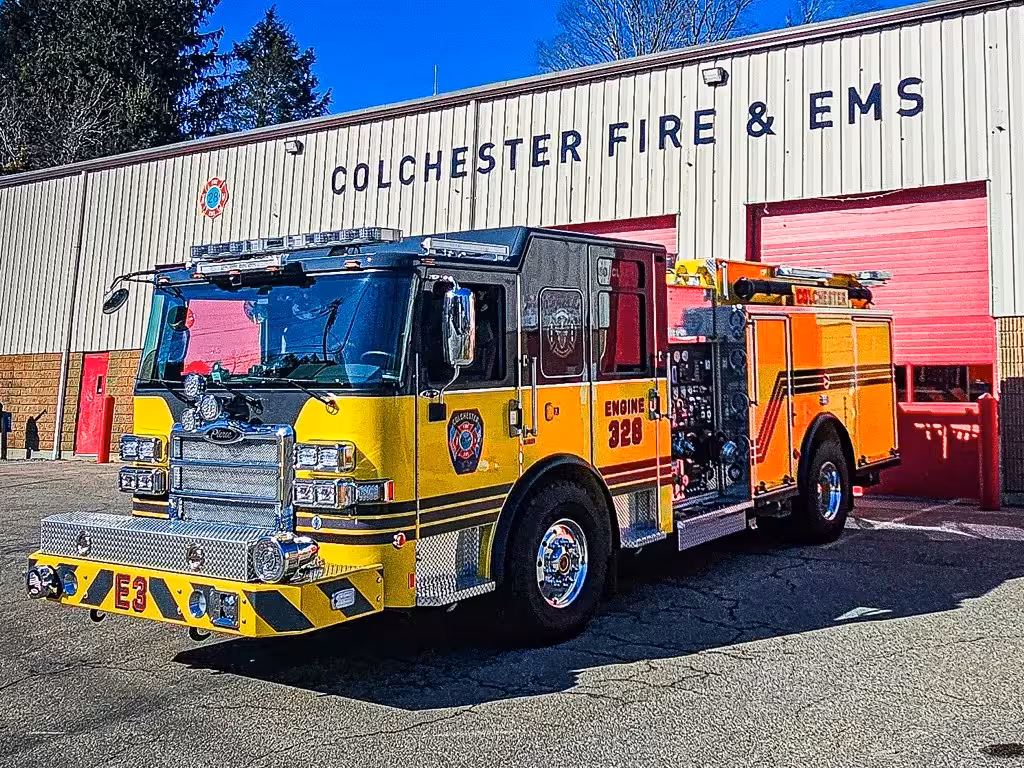 Pierce Enforcer Pumper exterior view