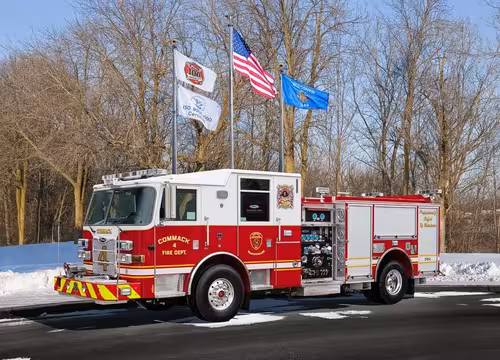 Pierce Arrow Pumper exterior view, photo 2 of 3