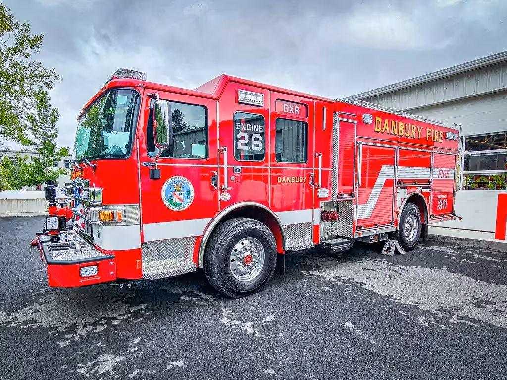 Pierce Enforcer Pumper exterior view