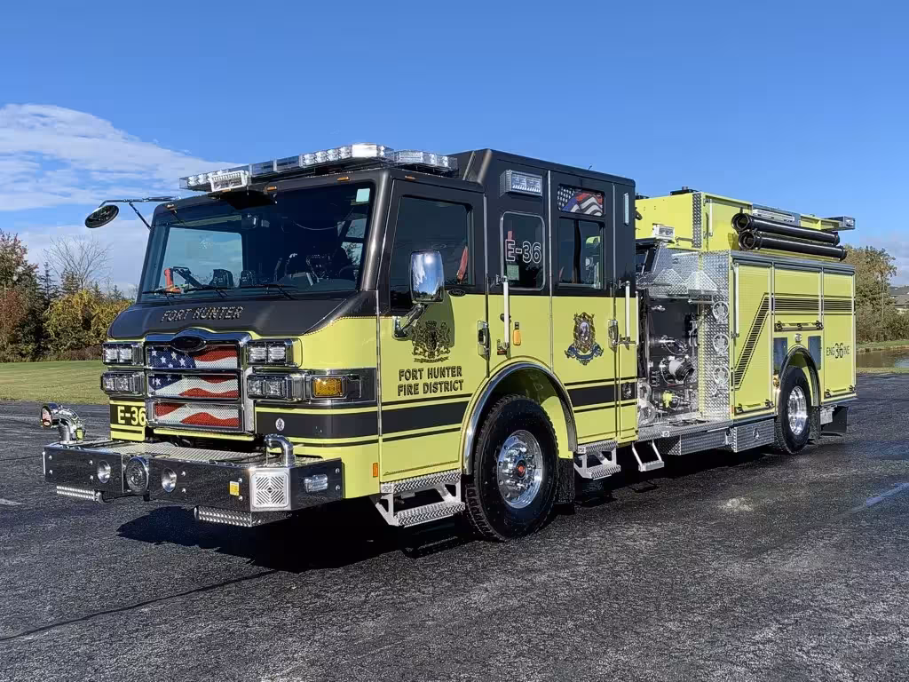 Pierce Velocity Pumper exterior view