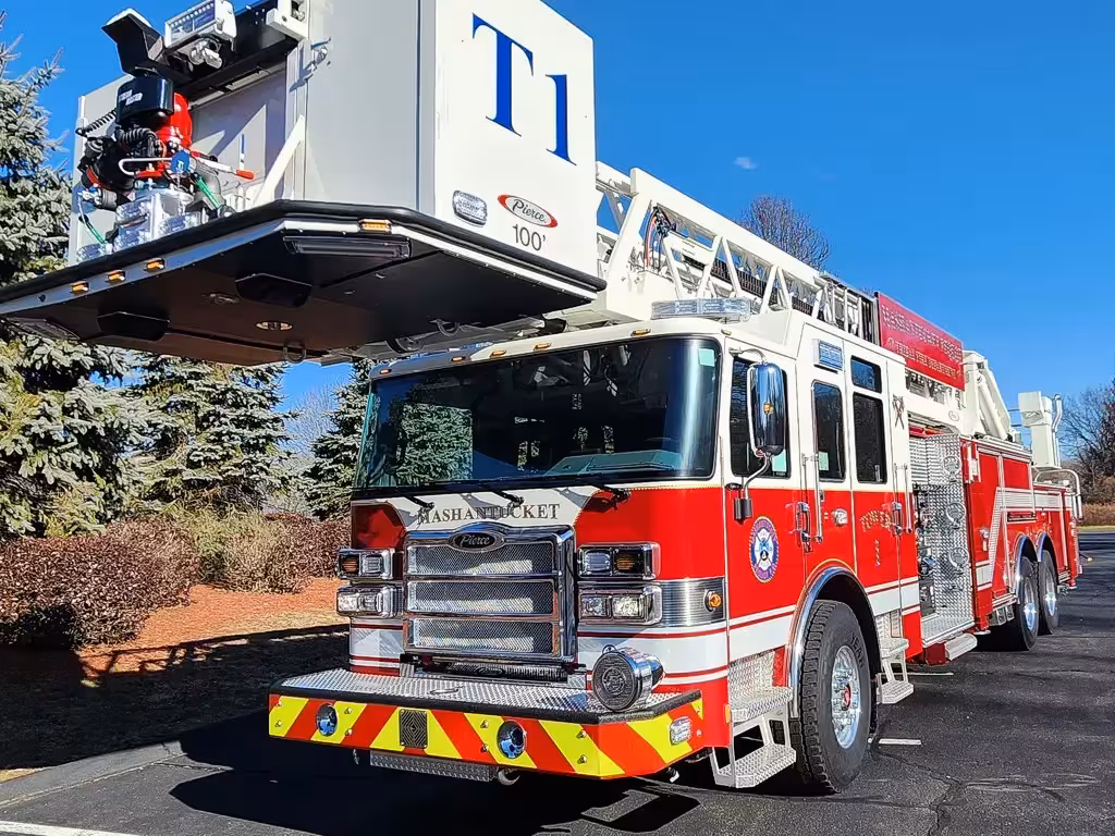 Pierce Enforcer Aerial exterior view