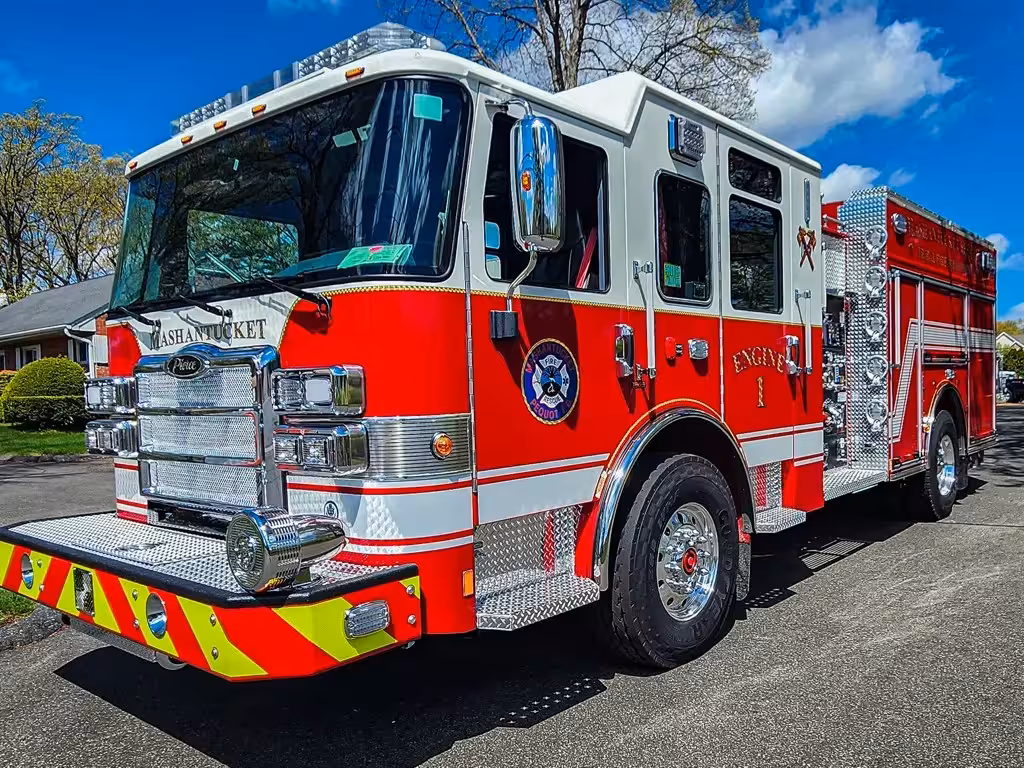 Pierce Enforcer Pumper exterior view