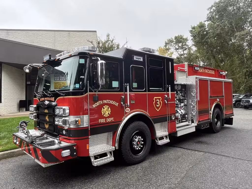 Pierce Enforcer Pumper exterior view