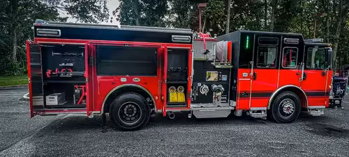 Pierce Enforcer Pumper exterior view, photo 15 of 32