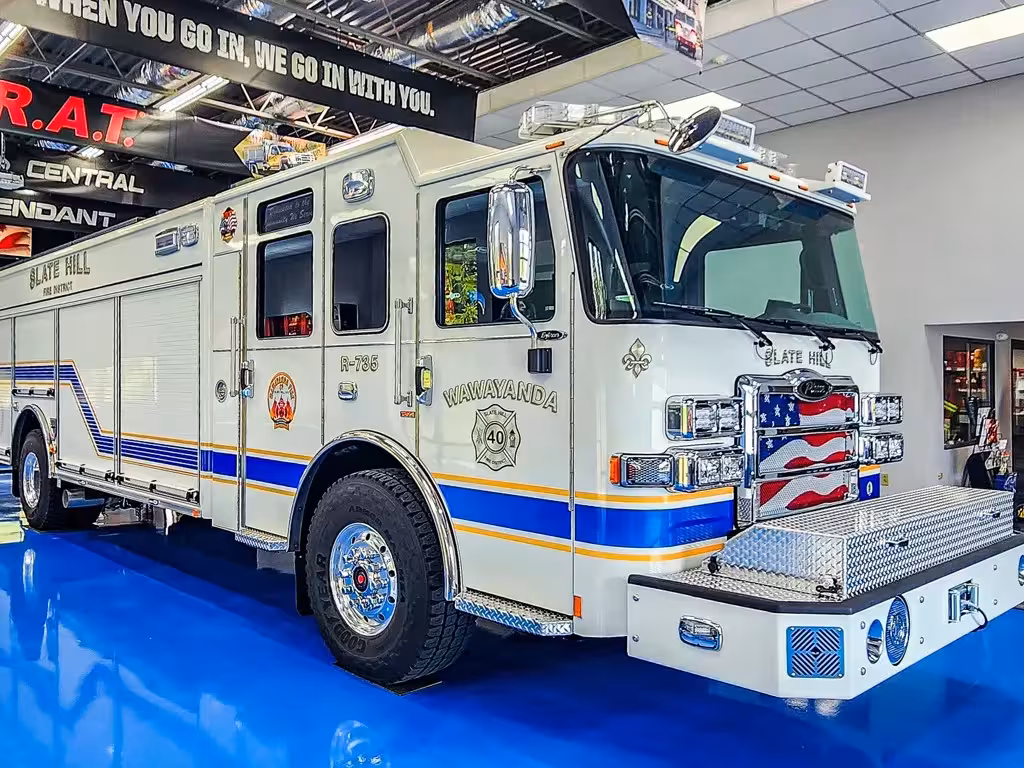 Pierce Enforcer Pumper exterior view