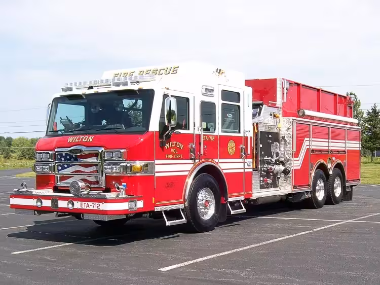 Pierce Velocity exterior view