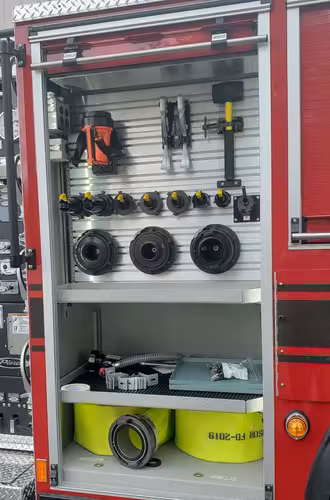 Pierce Arrow Pumper exterior view, photo 31 of 36
