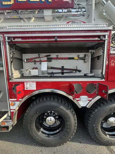 Pierce Enforcer Aerial exterior view, photo 15 of 35