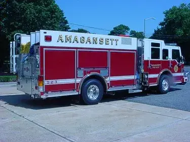 Rear-right exterior view showing side compartments and rear body panel