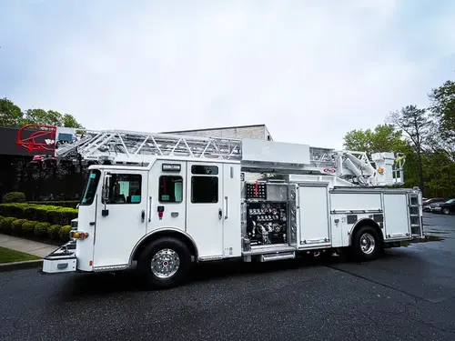 Pierce Enforcer Aerial exterior view, photo 12 of 32