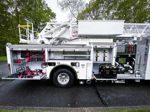 Pierce Enforcer Aerial exterior view, photo 20 of 32