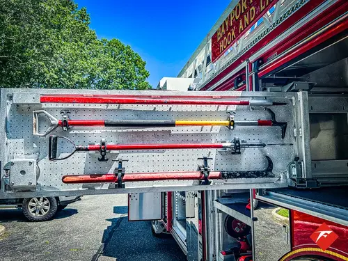 Pierce Velocity Aerial exterior view, photo 20 of 48