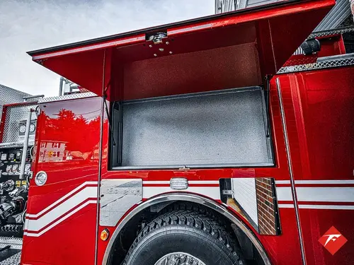 Pierce Saber Pumper exterior view, photo 34 of 83