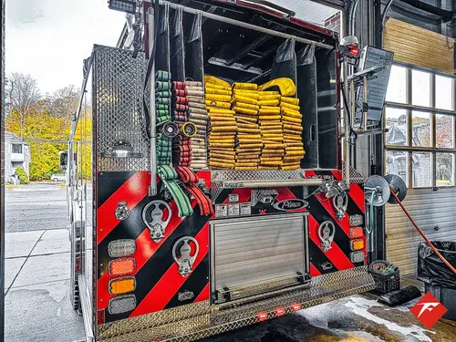Pierce Saber Pumper exterior view, photo 42 of 83