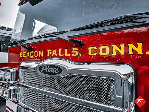 Pierce Saber Pumper exterior view, photo 5 of 83