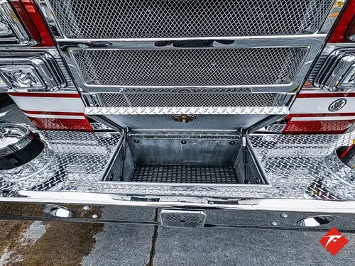 Pierce Saber Pumper exterior view, photo 63 of 83