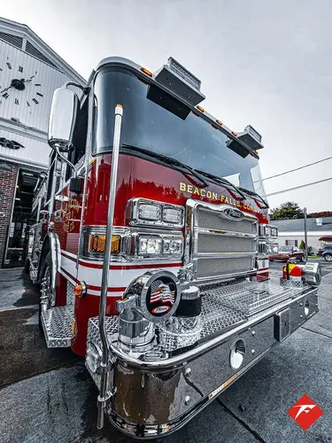 Pierce Saber Pumper exterior view, photo 64 of 83