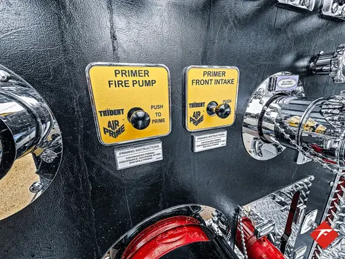 Pierce Saber Pumper exterior view, photo 72 of 83