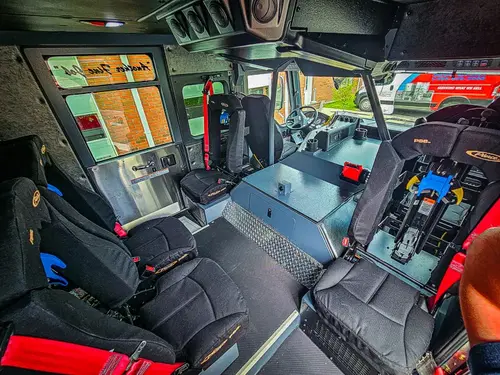 Pierce Velocity Rescue Pumper exterior view, photo 14 of 56