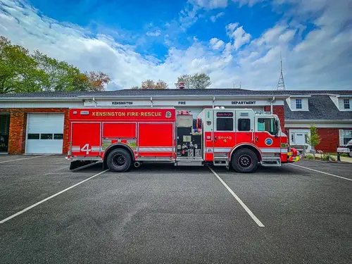 Pierce Velocity Rescue Pumper exterior view, photo 4 of 56