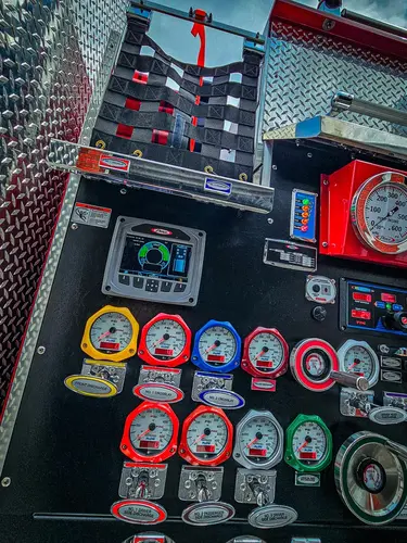 Pierce Velocity Rescue Pumper exterior view, photo 46 of 56