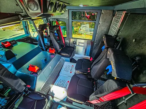 Pierce Velocity Rescue Pumper exterior view, photo 13 of 41