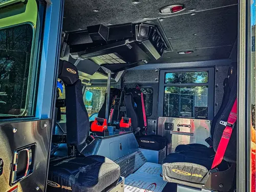 Pierce Velocity Rescue Pumper exterior view, photo 9 of 41