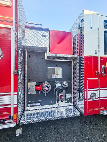 Pierce Velocity Pumper exterior view, photo 28 of 42