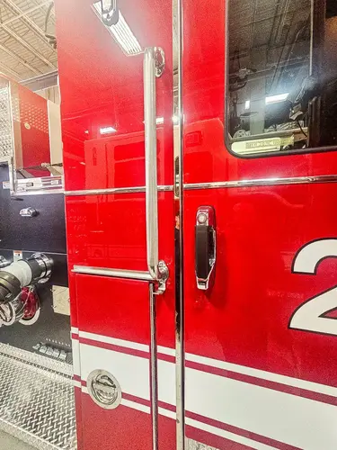 Pierce Velocity Pumper exterior view, photo 41 of 42