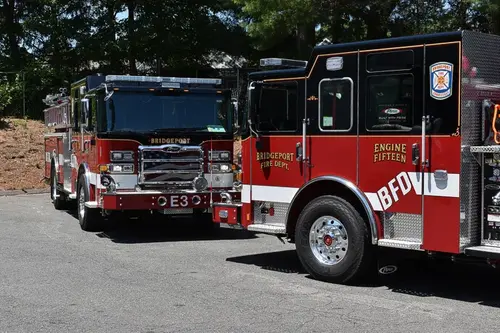 Pierce Enforcer Pumper exterior view, photo 12 of 31