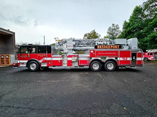 Pierce Enforcer Aerial exterior view, photo 19 of 40